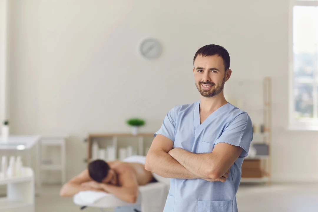 Ile zarabia masażysta w 2025 roku